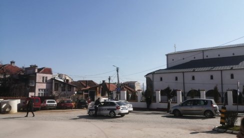 SNIMAK NAVODNOG POKUŠAJA UBISTVA UZNEMIRIO VRANJANCE: Evo šta se zapravo desilo SNIMAK NAVODNOG POKUŠAJA UBISTVA UZNEMIRIO VRANJANCE: Evo šta se zapravo desilo