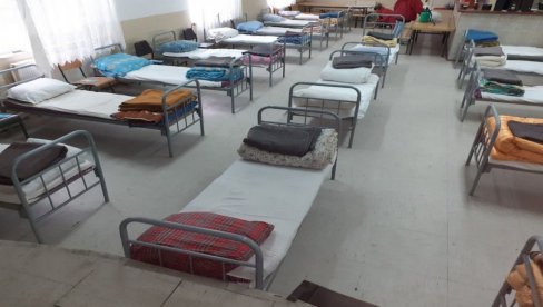 TOPLIJE VREME ZATVORILO SKLONIŠTE: Prihvatilište za beskućnike u Subotici ponovo ne radi TOPLIJE VREME ZATVORILO SKLONIŠTE: Prihvatilište za beskućnike u Subotici ponovo ne radi