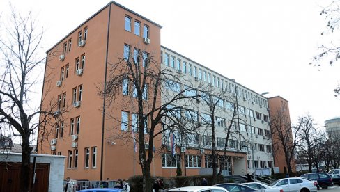 ТРЕЋИ УЗЕО ПАРЕ? Судија одбио споразумно признање кривице разбојника и Тужилаштва! ТРЕЋИ УЗЕО ПАРЕ? Судија одбио споразумно признање кривице разбојника и Тужилаштва!