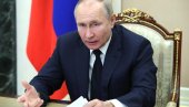 МОСКВА УЗВРАТИЛА УДАРАЦ: Русија увела санкције западњацима - црна листа за ЕУ! МОСКВА УЗВРАТИЛА УДАРАЦ: Русија увела санкције западњацима - црна листа за ЕУ!