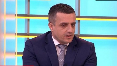 РАСТУРЕНА КОРОНА СВАДБА У БЕОГРАДУ: Полиција затекла 100 званица, свима написане казне РАСТУРЕНА КОРОНА СВАДБА У БЕОГРАДУ: Полиција затекла 100 званица, свима написане казне