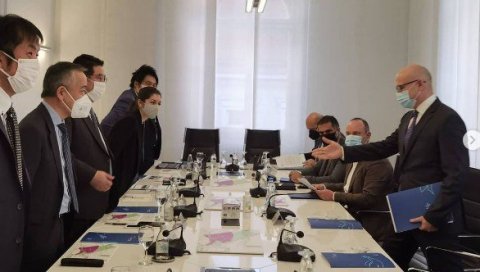ПРЕДСТАВНИЦИ „НИДЕКА“ ПОСЕТИЛИ НОВИ САД: Јапански индустријски гигант доноси нам две милијарде долара ПРЕДСТАВНИЦИ „НИДЕКА“ ПОСЕТИЛИ НОВИ САД: Јапански индустријски гигант доноси нам две милијарде долара