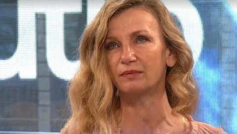ЛЕДЕНЕ ОЧИ ТАТЈАНЕ КЕЦМАН ЗАСУЗИЛЕ У ПРОГРАМУ: Глумица открила коју сцену не може да заборави - Мени је Дарин осмех био као мач! ЛЕДЕНЕ ОЧИ ТАТЈАНЕ КЕЦМАН ЗАСУЗИЛЕ У ПРОГРАМУ: Глумица открила коју сцену не може да заборави - Мени је Дарин осмех био као мач!