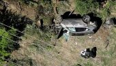 ПОЈАВИЛЕ СУ СЕ ПРВЕ ФОТОГРАФИЈЕ СА МЕСТА НЕСРЕЋЕ: Вудс је срећом преживео (ФОТО) ПОЈАВИЛЕ СУ СЕ ПРВЕ ФОТОГРАФИЈЕ СА МЕСТА НЕСРЕЋЕ: Вудс је срећом преживео (ФОТО)