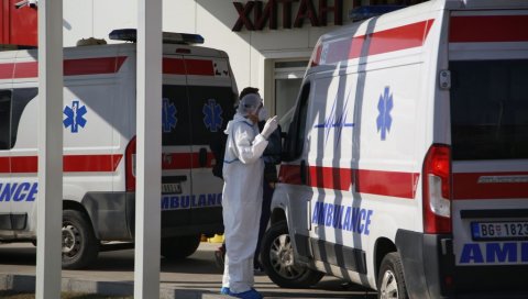 ЧЕТИРИ ОПЦИЈЕ ЗА ЧЕТВРТИ ТАЛАС: Број заражених короном у дану премашио 3.200 - лекари забринути, Кризни штаб доноси нове одлуке ЧЕТИРИ ОПЦИЈЕ ЗА ЧЕТВРТИ ТАЛАС: Број заражених короном у дану премашио 3.200 - лекари забринути, Кризни штаб доноси нове одлуке