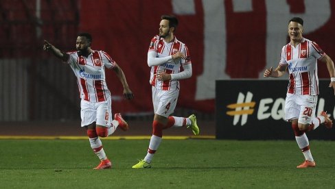 DELIJE BAKLJADOM ISPRATILE ZVEZDU: Crveno-beli otišli za Milano (VIDEO) DELIJE BAKLJADOM ISPRATILE ZVEZDU: Crveno-beli otišli za Milano (VIDEO)