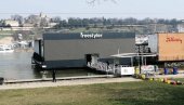 ПОЛИЦИЈА НА ФРИСТАЈЛЕРУ? У току претрес познатог београдског сплава ПОЛИЦИЈА НА ФРИСТАЈЛЕРУ? У току претрес познатог београдског сплава
