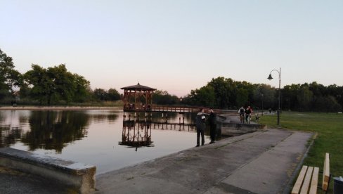 ЈЕЗЕРО ЗА АКВА-ПАРК: Кикинда странцима нуди две локације за улагање у туризам ЈЕЗЕРО ЗА АКВА-ПАРК: Кикинда странцима нуди две локације за улагање у туризам