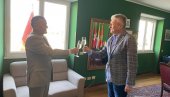МИЛО ОВЕРИО СМЕНЕ: Дугоочекиваним указом председник Црне Горе опозвао 19 амбасадора МИЛО ОВЕРИО СМЕНЕ: Дугоочекиваним указом председник Црне Горе опозвао 19 амбасадора