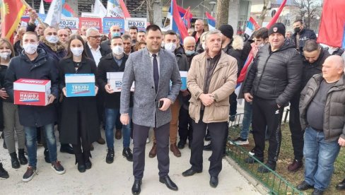 ПОТПУНА ПОМЕТЊА У МИЛОВОЈ СТРАНЦИ: Из Коалиције За будућност Никшића јасно рекли - ДПС се сели у политичку прошлост ПОТПУНА ПОМЕТЊА У МИЛОВОЈ СТРАНЦИ: Из Коалиције За будућност Никшића јасно рекли - ДПС се сели у политичку прошлост
