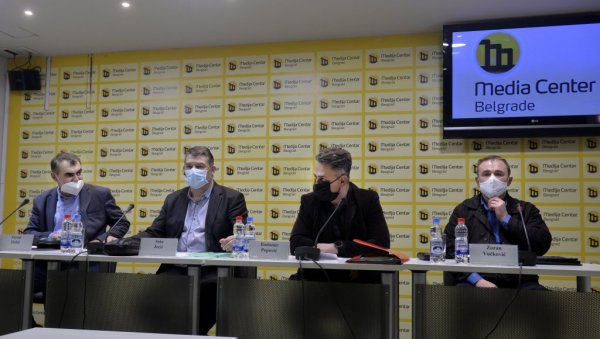 ТУЖБЕ ПОГУРАЛЕ ШТРАЈК: Синдикати четири железничка предузећа незадовољни због колективних уговора ТУЖБЕ ПОГУРАЛЕ ШТРАЈК: Синдикати четири железничка предузећа незадовољни због колективних уговора