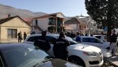 BESNI NA KRIVOKAPIĆA I ABAZOVIĆA: Tenzije u Tuzima - policija zatvara ugostiteljske objekte, Đeljošaj preti otporom naroda