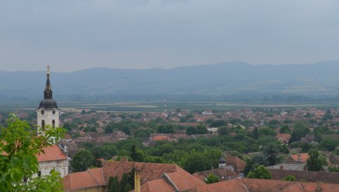 ГОВОРИО ЈОЈ ДА ТО ЖЕНЕ ВОЛЕ Мајке девојчице коју је наводно сексуално узнемиравао свештеник за Новости: Потрешена је и у страху ГОВОРИО ЈОЈ ДА ТО ЖЕНЕ ВОЛЕ Мајке девојчице коју је наводно сексуално узнемиравао свештеник за Новости: Потрешена је и у страху