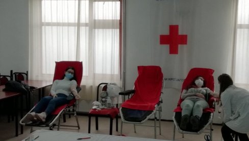 ПОЗИВ ДАВАОЦИМА КРВИ: Сутра у Јагодини од 11 часова у просторијама Црвеног крста ПОЗИВ ДАВАОЦИМА КРВИ: Сутра у Јагодини од 11 часова у просторијама Црвеног крста