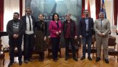 ВРТЛОГ МРАЧНИХ ТАЈНИ УДБЕ: У Градској кући у нишу најављен почетак снимања филма Траг дивљачи у режији Ненада Павловића