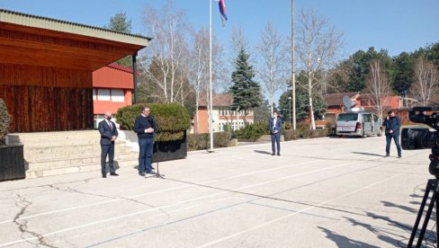 VELIKI PROJEKTI NA KIM - Vučić najavio: Gradi se KBC u Gračanici i novi put od Jarinja do Kosovske Mitrovice VELIKI PROJEKTI NA KIM - Vučić najavio: Gradi se KBC u Gračanici i novi put od Jarinja do Kosovske Mitrovice