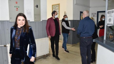 АГРАР ПОДИЖЕ РАЂЕВИНУ: Министар Бранислав Недимовић у Крупњу најавио нове субвенције пољопривредницима АГРАР ПОДИЖЕ РАЂЕВИНУ: Министар Бранислав Недимовић у Крупњу најавио нове субвенције пољопривредницима