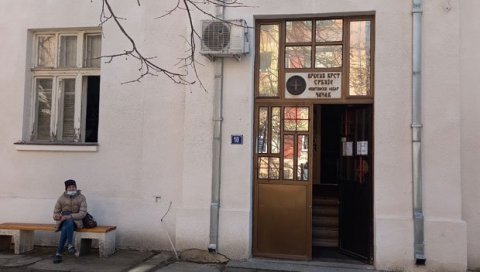 НУЛТА ТОЛЕРАНЦИЈА ЗА ПРЕСТУПЕ: Секретар Црвеног крста Србије посетио организацију у Чачку НУЛТА ТОЛЕРАНЦИЈА ЗА ПРЕСТУПЕ: Секретар Црвеног крста Србије посетио организацију у Чачку