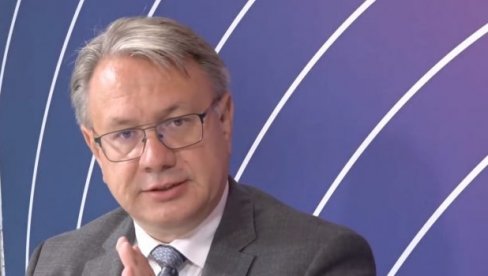 КОРУПЦИЈА У БУНДЕСТАГУ: Политичка афера потреса Немачку КОРУПЦИЈА У БУНДЕСТАГУ: Политичка афера потреса Немачку