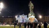 НЕМАЊИЋИ ПОД ЗВЕЗДАМА: На Савском тргу први пут одржана мултимедијална пројекција НЕМАЊИЋИ ПОД ЗВЕЗДАМА: На Савском тргу први пут одржана мултимедијална пројекција