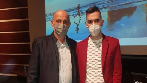 ЗА БУДУЋНОСТ СТОНОГ ТЕНИСА: Илија Мајсторовић изабран за члана ИО Стонотениског савеза Војводине ЗА БУДУЋНОСТ СТОНОГ ТЕНИСА: Илија Мајсторовић изабран за члана ИО Стонотениског савеза Војводине