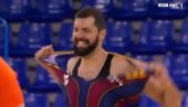 MIROTIĆ UZEO RECEPT OD NOVAKA: U jednom potezu pocepao dres i iskalio sav bes (VIDEO) MIROTIĆ UZEO RECEPT OD NOVAKA: U jednom potezu pocepao dres i iskalio sav bes (VIDEO)