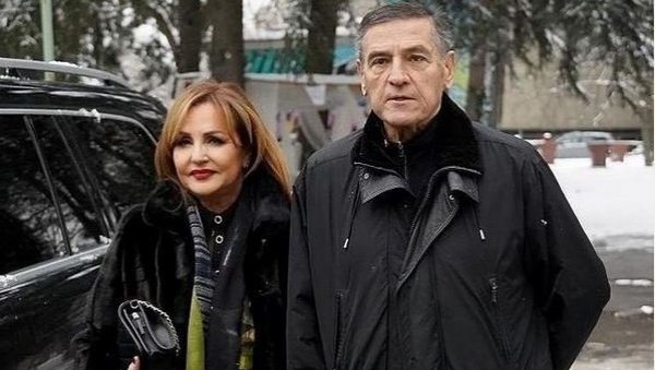 АНА БЕКУТА ПРОЛАЗИ КРОЗ НАЈТЕЖИ ПЕРИОД: У последња два месеца изгубила партнера, куму и најбољу пријатељицу АНА БЕКУТА ПРОЛАЗИ КРОЗ НАЈТЕЖИ ПЕРИОД: У последња два месеца изгубила партнера, куму и најбољу пријатељицу