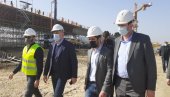 ПУТ ЗА ПРОГРЕС: Шабачки градоначелник са Антићем и Момировићем на терену ПУТ ЗА ПРОГРЕС: Шабачки градоначелник са Антићем и Момировићем на терену