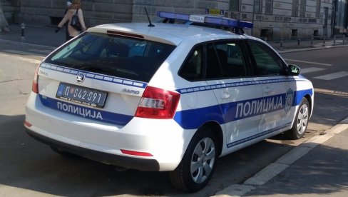 ПОБЕГАО КАДА СУ НАИШЛИ ВЛАСНИЦИ: Ухапшен осумњичњени за покушај крађе у Кисачу ПОБЕГАО КАДА СУ НАИШЛИ ВЛАСНИЦИ: Ухапшен осумњичњени за покушај крађе у Кисачу