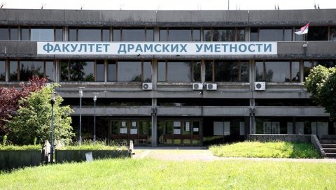 СЕКСУАЛНИ ПРЕДАТОРИ И НА ФДУ? Радној групи факултета стигло девет пријава за узнемиравање, чак пет притужби на понашање једне особе СЕКСУАЛНИ ПРЕДАТОРИ И НА ФДУ? Радној групи факултета стигло девет пријава за узнемиравање, чак пет притужби на понашање једне особе