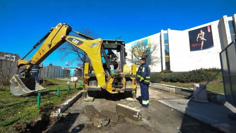 NOVI SJAJ SRCA GRADA: Počeli najznačajniji radovi prve faze uređenja centralnog novosadskog jezgra NOVI SJAJ SRCA GRADA: Počeli najznačajniji radovi prve faze uređenja centralnog novosadskog jezgra