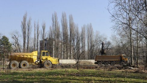ГРАДЕ НОВИ ДОМ ПОСЛЕ 50 ГОДИНА: Почела припрема терена за будући ђачки смештајни објекат поред Пољопривредне школе у Крњачи ГРАДЕ НОВИ ДОМ ПОСЛЕ 50 ГОДИНА: Почела припрема терена за будући ђачки смештајни објекат поред Пољопривредне школе у Крњачи