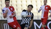 КАКВА МАЈСТОРИЈА НАТХА: Израелац је невероватним додавањем пронашао Асана за 2:0 (ВИДЕО) КАКВА МАЈСТОРИЈА НАТХА: Израелац је невероватним додавањем пронашао Асана за 2:0 (ВИДЕО)