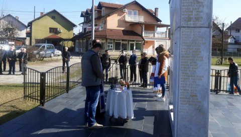 НАЈМЛАЂА ЖРТВА ИМАЛА 17 ГОДИНА: У Броду обележена 29. годишњица агресије Хрватске и убистава српских цивила НАЈМЛАЂА ЖРТВА ИМАЛА 17 ГОДИНА: У Броду обележена 29. годишњица агресије Хрватске и убистава српских цивила