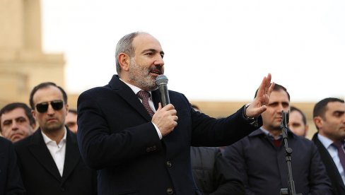 ПАШИЊАН ПОЗДРАВИО БАЈДЕНОВУ ИЗЈАВУ О ГЕНОЦИДУ: Ово је велики дан за све Јермене“ ПАШИЊАН ПОЗДРАВИО БАЈДЕНОВУ ИЗЈАВУ О ГЕНОЦИДУ: Ово је велики дан за све Јермене“