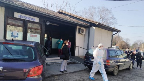 У ПОМОРАВСКОМ ТРОГРАЂУ ЈОШ 192 СЛУЧАЈА КОВИДА: Параћин на челу листе, следе Ћуприја и Јагодина У ПОМОРАВСКОМ ТРОГРАЂУ ЈОШ 192 СЛУЧАЈА КОВИДА: Параћин на челу листе, следе Ћуприја и Јагодина