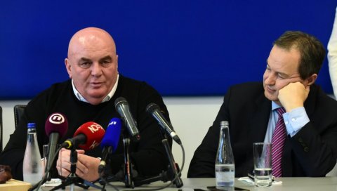 ПАЛМУ И ДАЧИЋА ИСПИТУЈУ У ПОЛИЦИЈИ: Вучковић - Нема кривичне пријаве, предмет је покренут у медијима ПАЛМУ И ДАЧИЋА ИСПИТУЈУ У ПОЛИЦИЈИ: Вучковић - Нема кривичне пријаве, предмет је покренут у медијима
