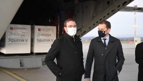 СЛОВАЧКА СЕ ЗАТВАРА NA 14 DANA: Тотални локдаун и за вакцинисане и невакцинисане СЛОВАЧКА СЕ ЗАТВАРА NA 14 DANA: Тотални локдаун и за вакцинисане и невакцинисане