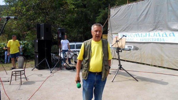 ПРЕМИНУО ЧЕДОМИР КРСТИЋ: Напустио нас легендарни Чеда Апсанџија ПРЕМИНУО ЧЕДОМИР КРСТИЋ: Напустио нас легендарни Чеда Апсанџија