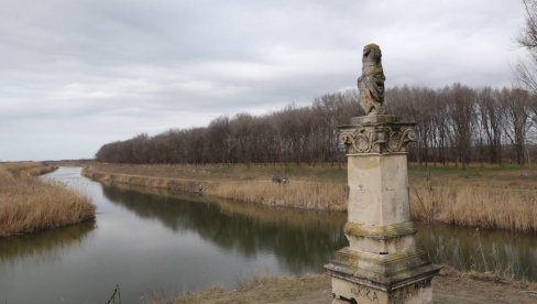 ЦАРИЦИ ВРАЋАЈУ ГЛАВУ: Удружење Штранд у Сивцу иницирало обнову споменика ЦАРИЦИ ВРАЋАЈУ ГЛАВУ: Удружење Штранд у Сивцу иницирало обнову споменика