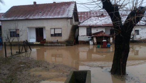 ШТЕТА 95 МИЛИОНА ДИНАРА: Прве процене после укидања ванредне ситуације уведене у Лесковцу због поплава ШТЕТА 95 МИЛИОНА ДИНАРА: Прве процене после укидања ванредне ситуације уведене у Лесковцу због поплава