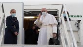 ПАПА У ИСТОРИЈСКОЈ ПОСЕТИ ИРАКУ: Поглавар римокатоличке цркве слетео у Багдад (ВИДЕО) ПАПА У ИСТОРИЈСКОЈ ПОСЕТИ ИРАКУ: Поглавар римокатоличке цркве слетео у Багдад (ВИДЕО)