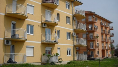 OGRANIČILI BROJ SPRATOVA: Skupština grada Sombora donela nova rešenja protiv neplanske izgradnje OGRANIČILI BROJ SPRATOVA: Skupština grada Sombora donela nova rešenja protiv neplanske izgradnje