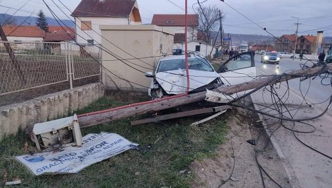 НА АСФАЛТУ САМО ПАТИКЕ И БИЦИКЛ: Фотографије са места несреће у Грачаници - овде је Албанац прегазио српског дечака (ФОТО) НА АСФАЛТУ САМО ПАТИКЕ И БИЦИКЛ: Фотографије са места несреће у Грачаници - овде је Албанац прегазио српског дечака (ФОТО)