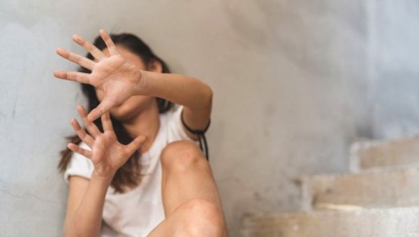 УЖАС У АЛИБУНАРУ: Отац злостављао четворо деце УЖАС У АЛИБУНАРУ: Отац злостављао четворо деце