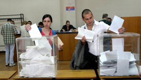 DO MANDATA NA SVOJE PREZIME: Šta bi donele otvorene liste na izborima? DO MANDATA NA SVOJE PREZIME: Šta bi donele otvorene liste na izborima?