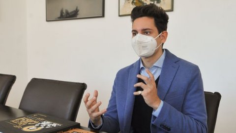 ЗА СЛОБОДУ СРБИЈЕ ПАЛО 1.300 ИРАЦА: Џејсон Мекарти о истини коју открива о својим прецима у архиву Војводине ЗА СЛОБОДУ СРБИЈЕ ПАЛО 1.300 ИРАЦА: Џејсон Мекарти о истини коју открива о својим прецима у архиву Војводине