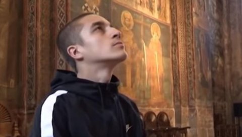 АЛБАНАЦ ПРЕШАО У ПРАВОСЛАВЉЕ И ДОШАО ДА ИСПРАТИ ВЛАДИКУ: Ево како је Сулејман постао Душан - Ја сам се само вратио АЛБАНАЦ ПРЕШАО У ПРАВОСЛАВЉЕ И ДОШАО ДА ИСПРАТИ ВЛАДИКУ: Ево како је Сулејман постао Душан - Ја сам се само вратио