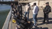 ФРАНЦУЗИ НЕ ПОШТУЈУ МЕРЕ: Полиција данас растеривала људе са обале Сене (ФОТО) ФРАНЦУЗИ НЕ ПОШТУЈУ МЕРЕ: Полиција данас растеривала људе са обале Сене (ФОТО)