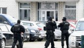 ПРОИЗВОДИЛИ И ПРОДАВАЛИ ОПОЈНЕ ДРОГЕ: Полиција ухапсила осумњичене ПРОИЗВОДИЛИ И ПРОДАВАЛИ ОПОЈНЕ ДРОГЕ: Полиција ухапсила осумњичене